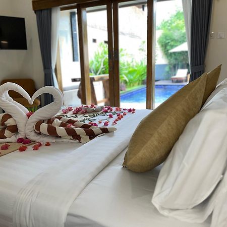 Tanis Village - Luxury Villas Gili Air Exterior photo