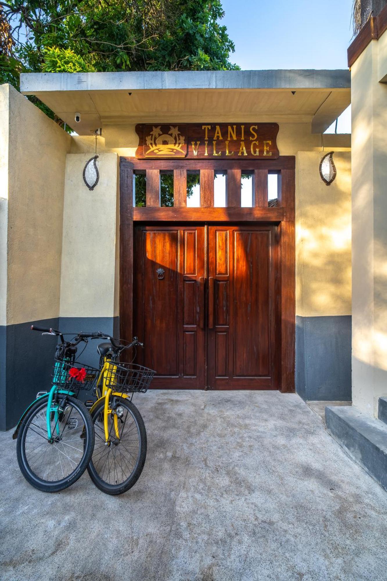 Tanis Village - Luxury Villas Gili Air Exterior photo
