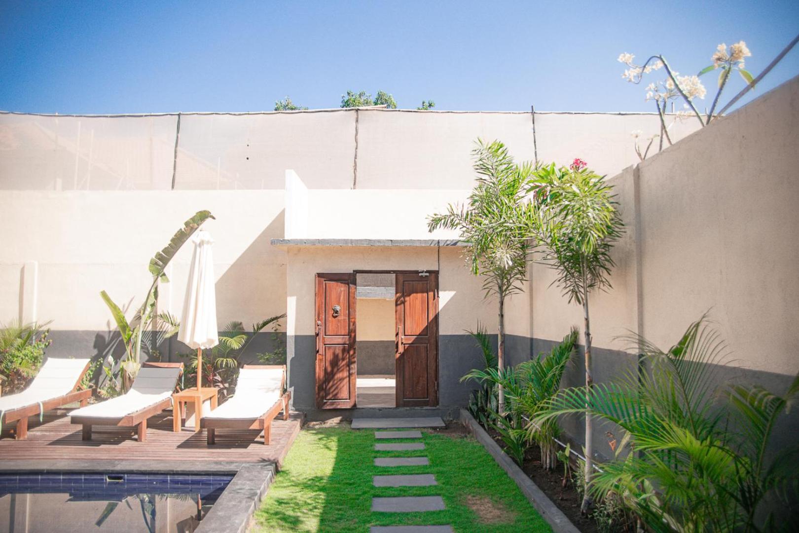 Tanis Village - Luxury Villas Gili Air Exterior photo